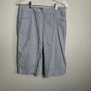 Willi‎ Smith Women's Shorts Capris Size 6 Grey & White Stripe Pockets Golf
